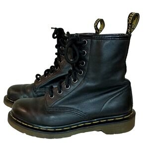 Dr. Doc Martens Black Leather‎ Lace Up Boots Womens Size 5 Classic Docs 11821